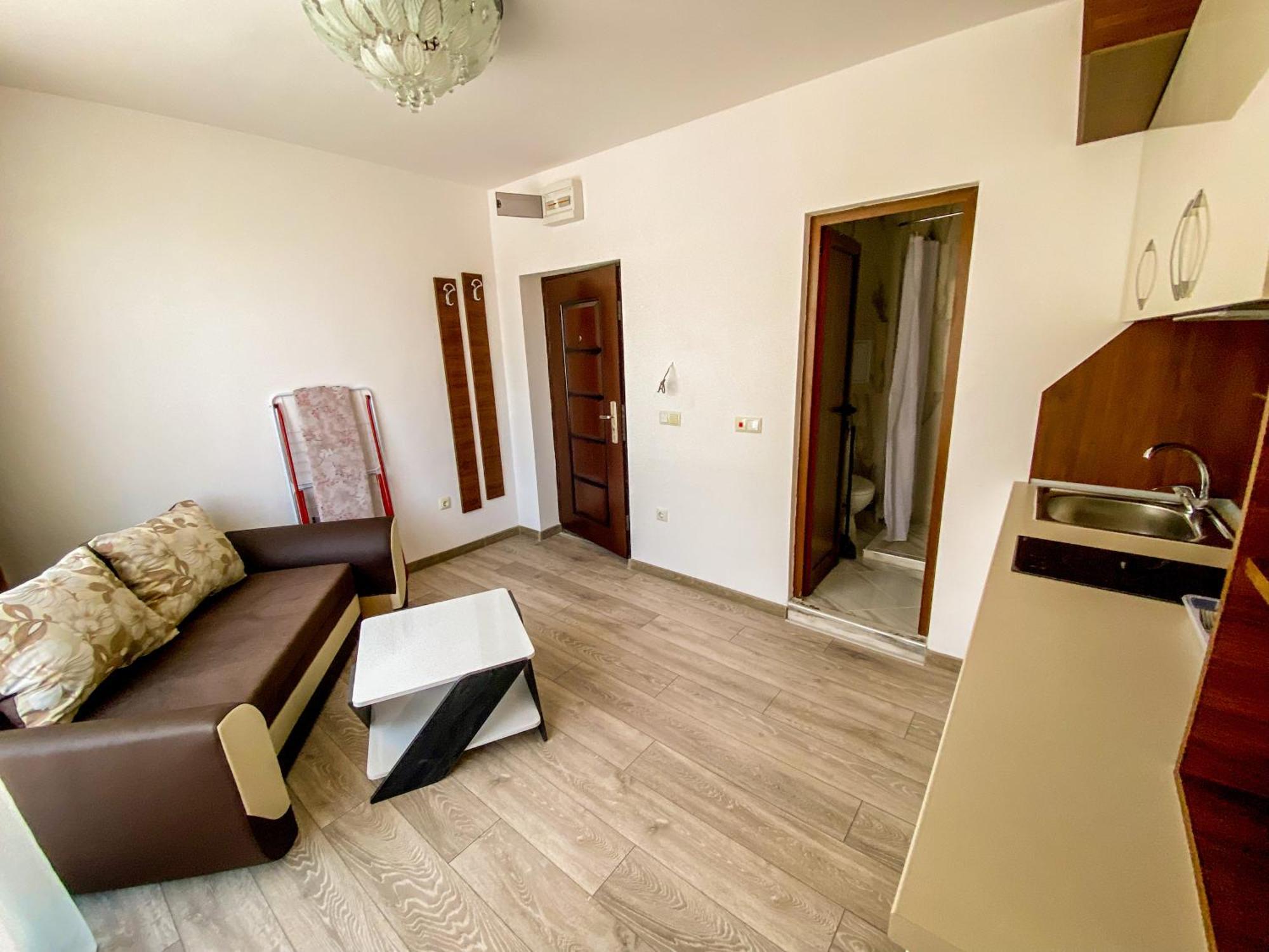 Апартамент Apartments Pomorie Поморие
