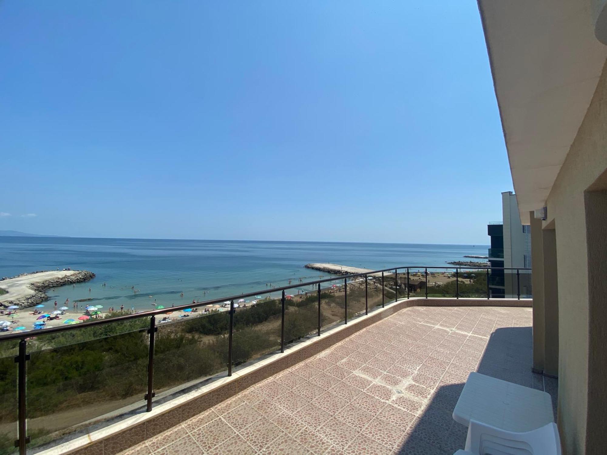 Apartments Pomorie Апартамент *